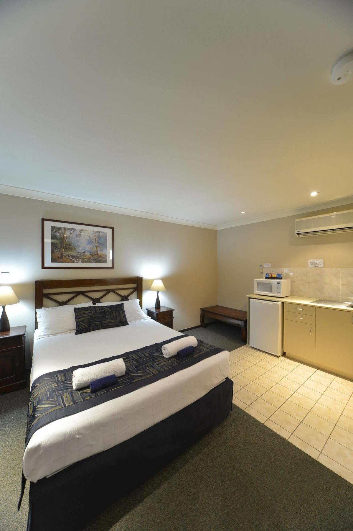 Wattle Grove Motel Περθ Εξωτερικό φωτογραφία